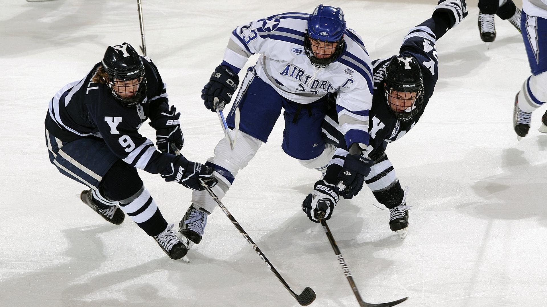 全明星后卫技巧挑战赛 变向过杆与妙传接连上演