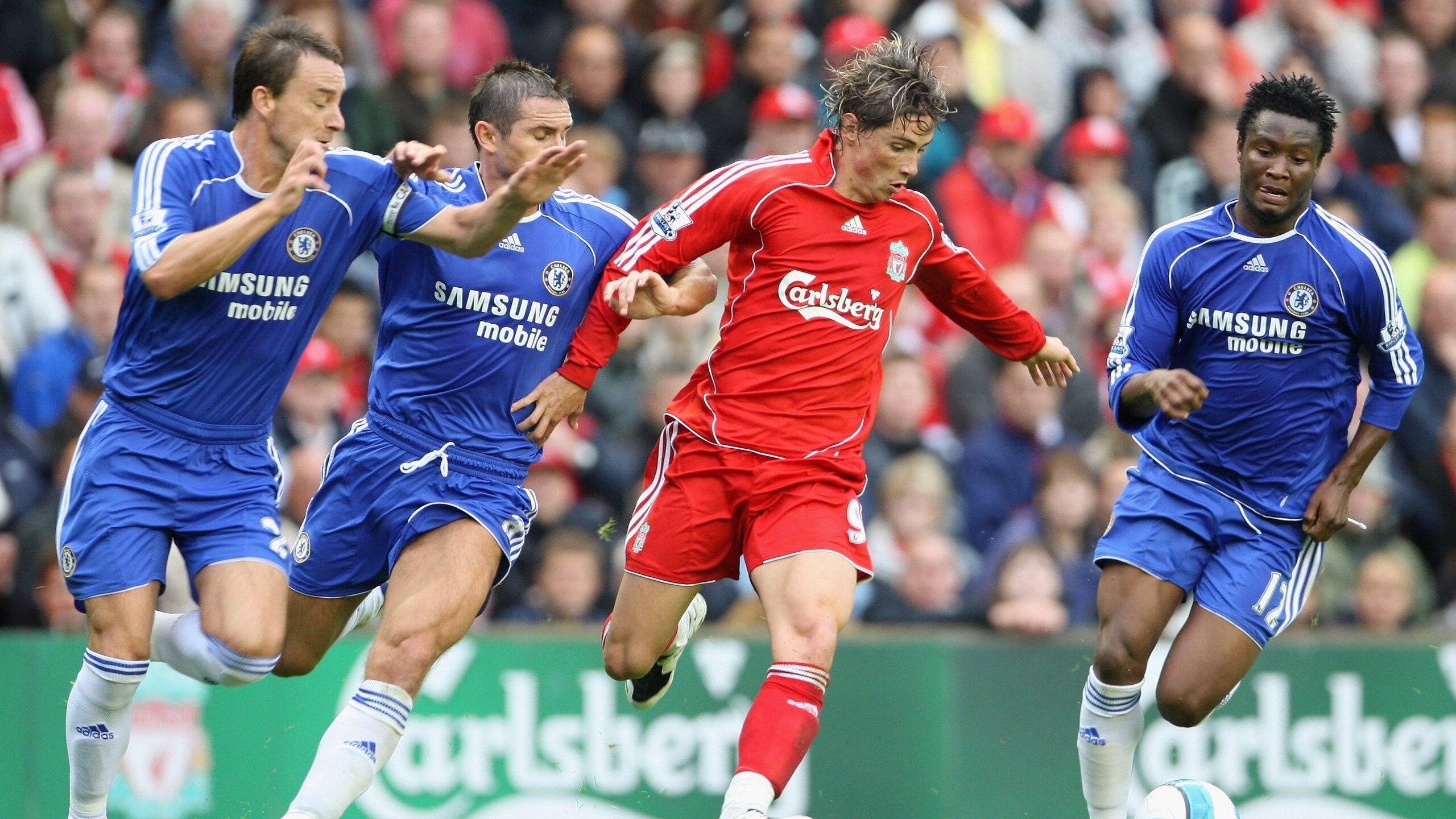 羽毛球选手训练强度不断提高